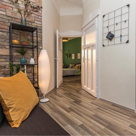 Cozy Nest In The Heart Of Budapest Apartment Exterior photo