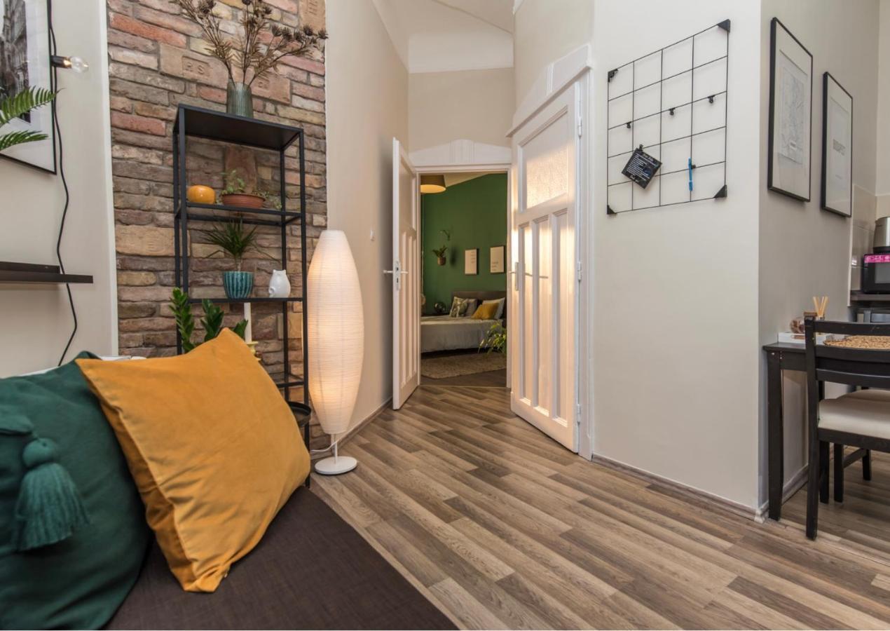 Cozy Nest In The Heart Of Budapest Apartment Exterior photo